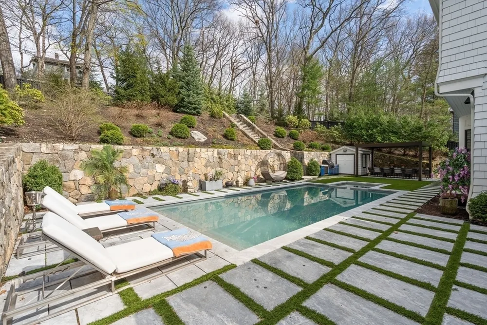 136 Beaumont Ave, Newton, MA 02460