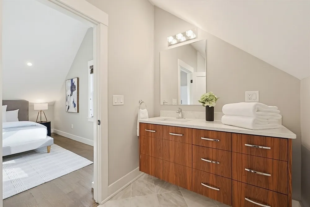 214 Waverley St, Belmont, MA 02478