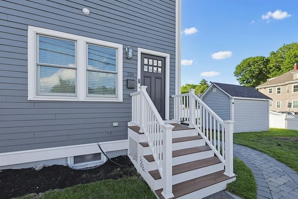 214 Waverley St, Belmont, MA 02478