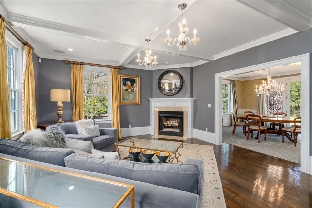 22 Plymouth Rd, Wellesley, MA 02481