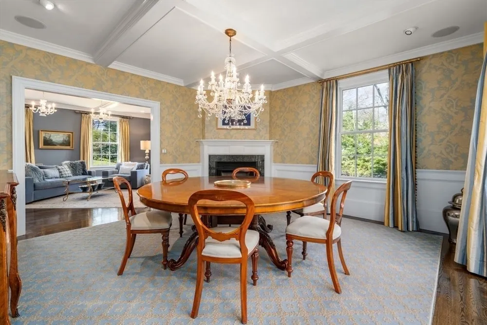 22 Plymouth Rd, Wellesley, MA 02481