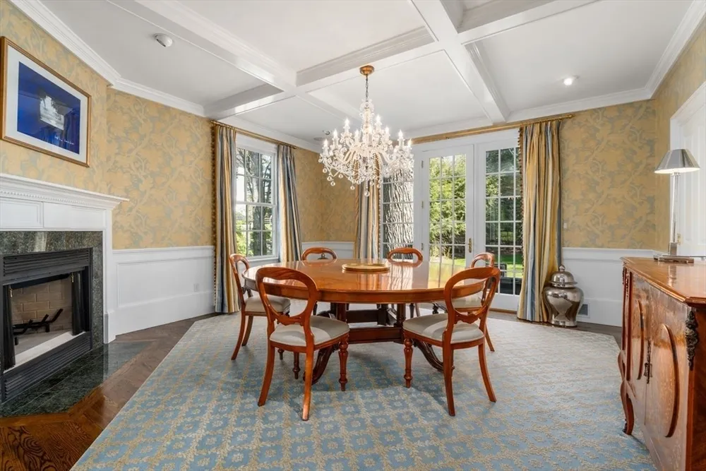 22 Plymouth Rd, Wellesley, MA 02481