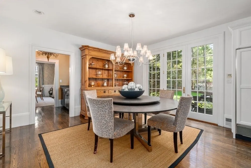 22 Plymouth Rd, Wellesley, MA 02481