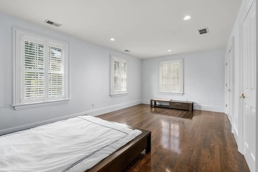 22 Plymouth Rd, Wellesley, MA 02481