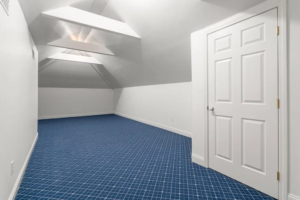 22 Plymouth Rd, Wellesley, MA 02481