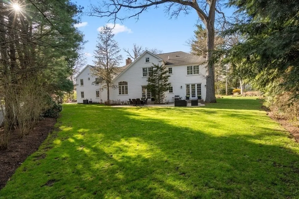 22 Plymouth Rd, Wellesley, MA 02481