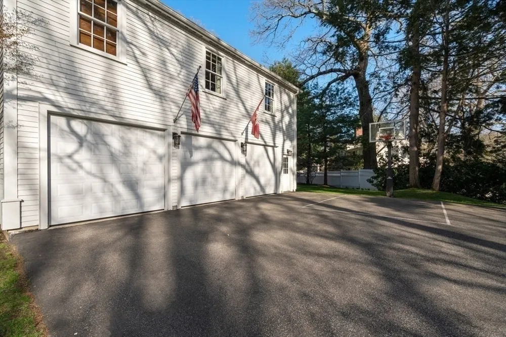 22 Plymouth Rd, Wellesley, MA 02481