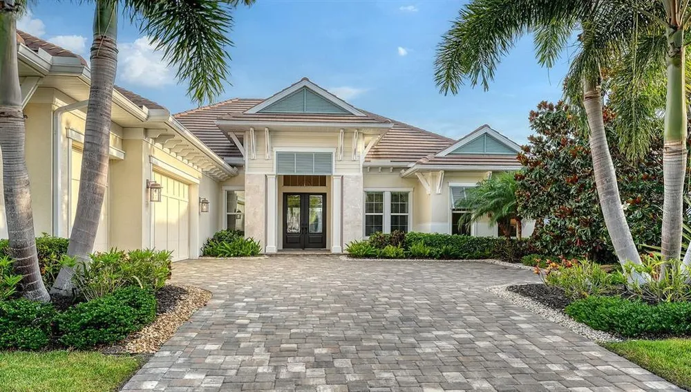 16524 Kendleshire Terrace, Lakewood Ranch, FL 34202