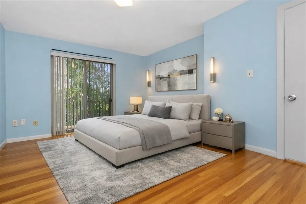 59 Saint Paul St, Brookline, MA 02446