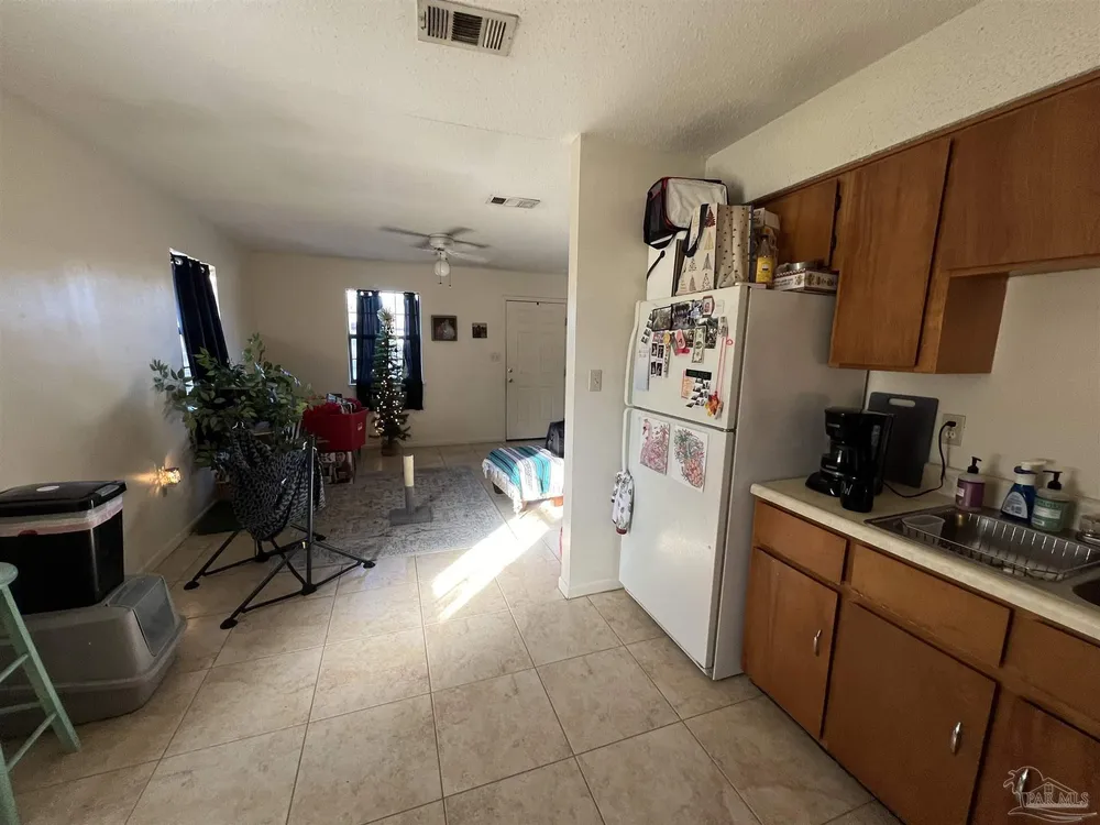 818 Lake Ave, Lake Worth Beach, FL 33460