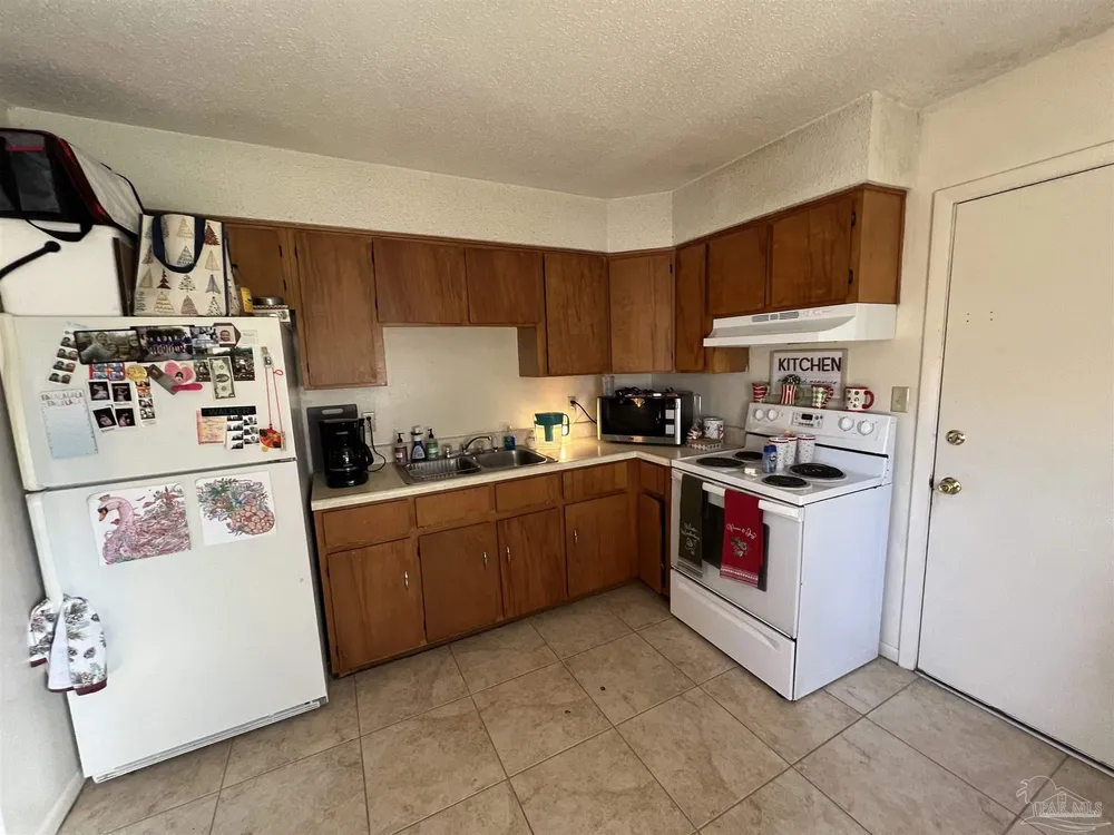 818 Lake Ave, Lake Worth Beach, FL 33460