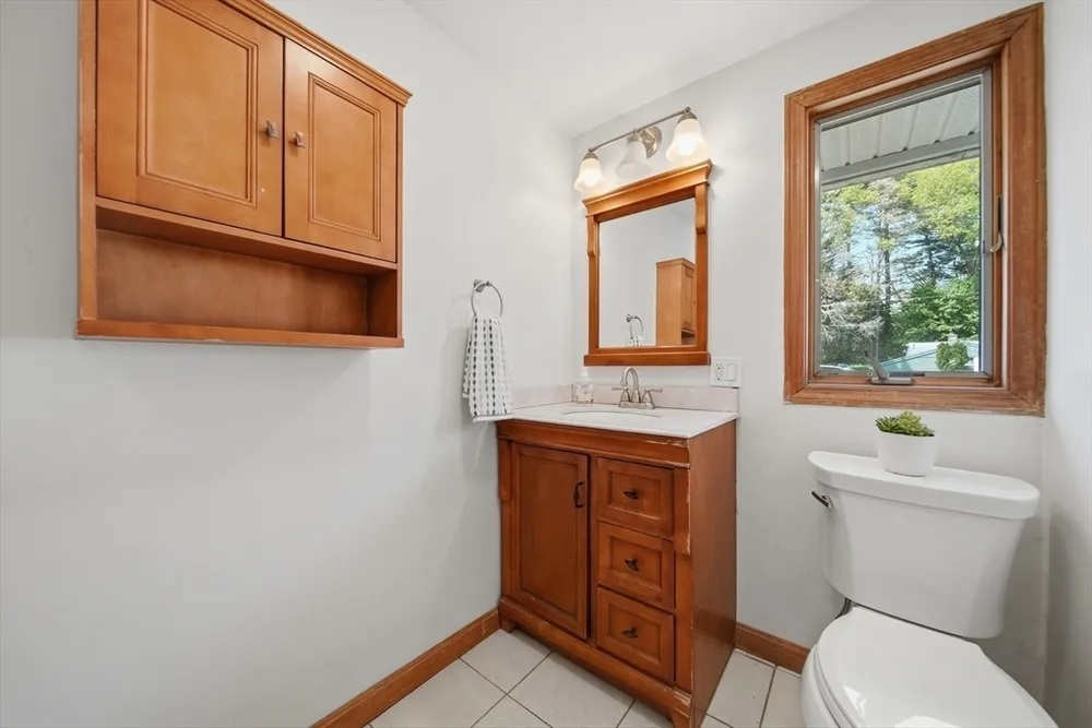 20 Wildes Rd, Chelmsford, MA 01824