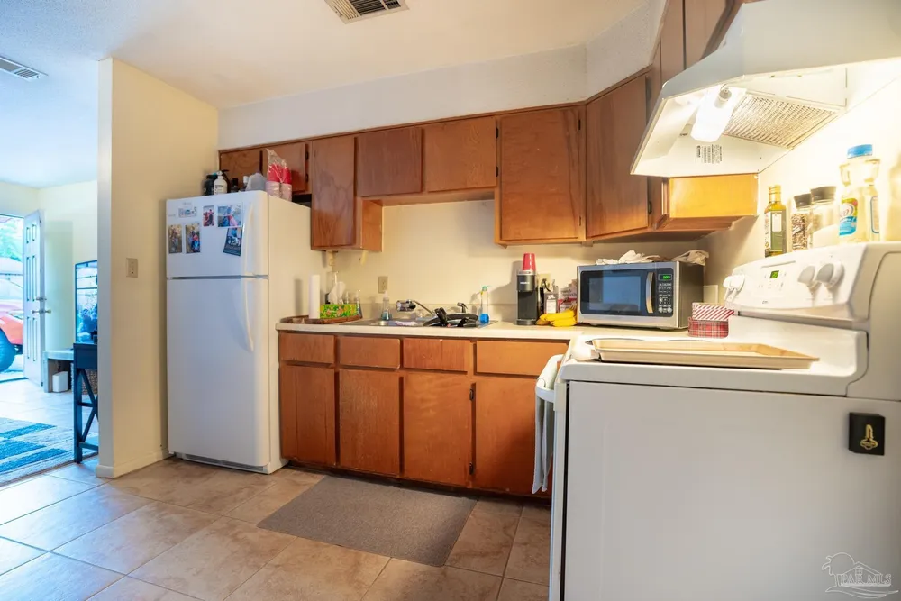 818 Lake Ave, Lake Worth Beach, FL 33460