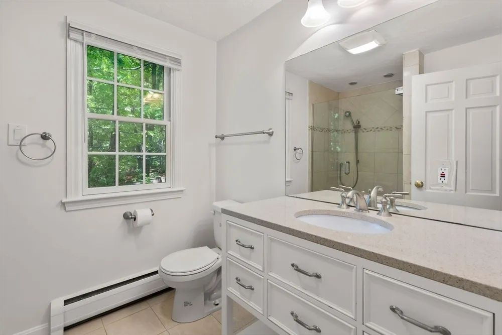 141 Westgate Rd, Wellesley Hills, MA 02481