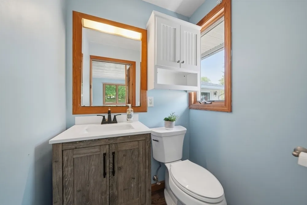 20 Wildes Rd, Chelmsford, MA 01824