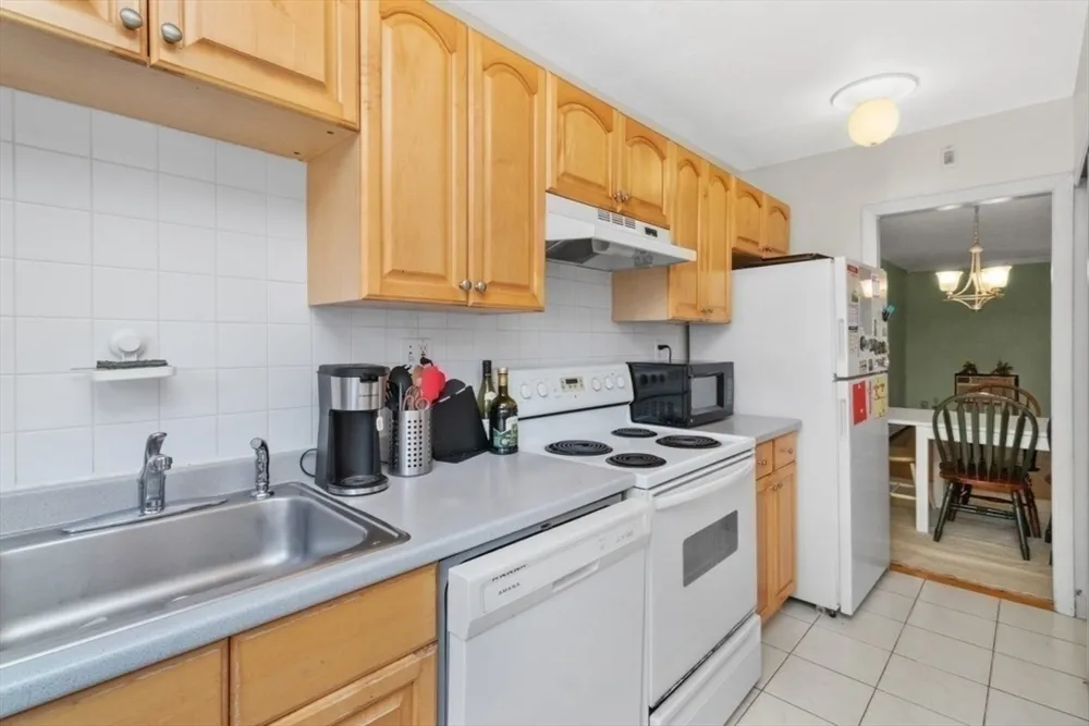 59 Saint Paul St, Brookline, MA 02446