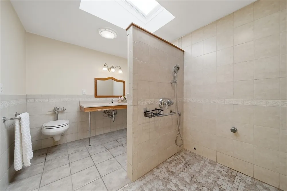 20 Wildes Rd, Chelmsford, MA 01824