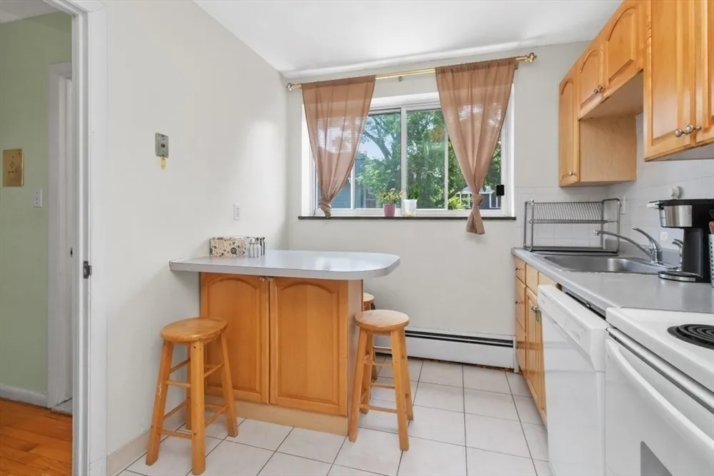 59 Saint Paul St, Brookline, MA 02446