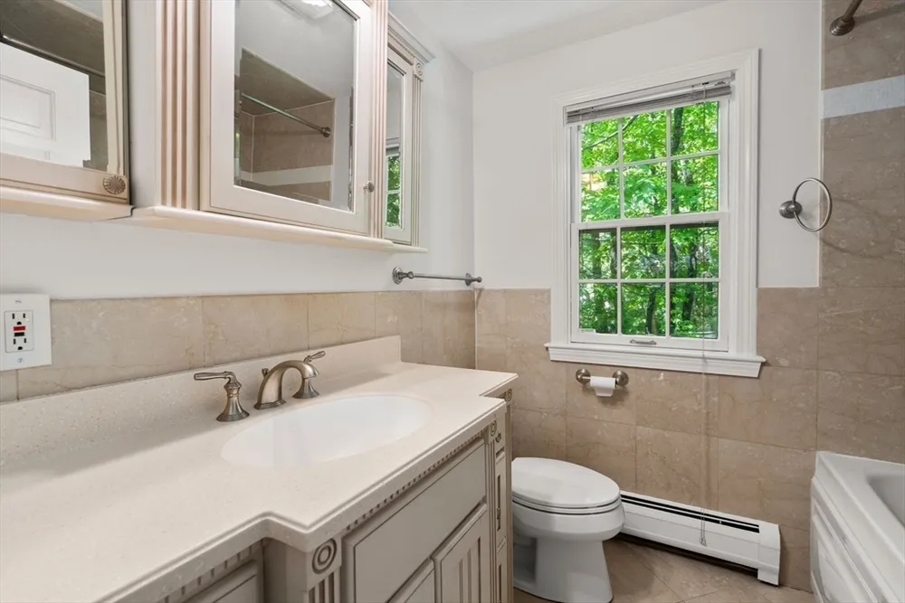 141 Westgate Rd, Wellesley Hills, MA 02481