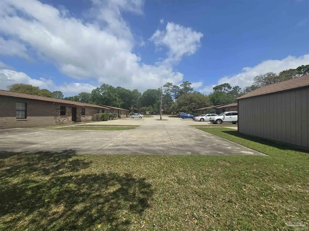 818 Lake Ave, Lake Worth Beach, FL 33460
