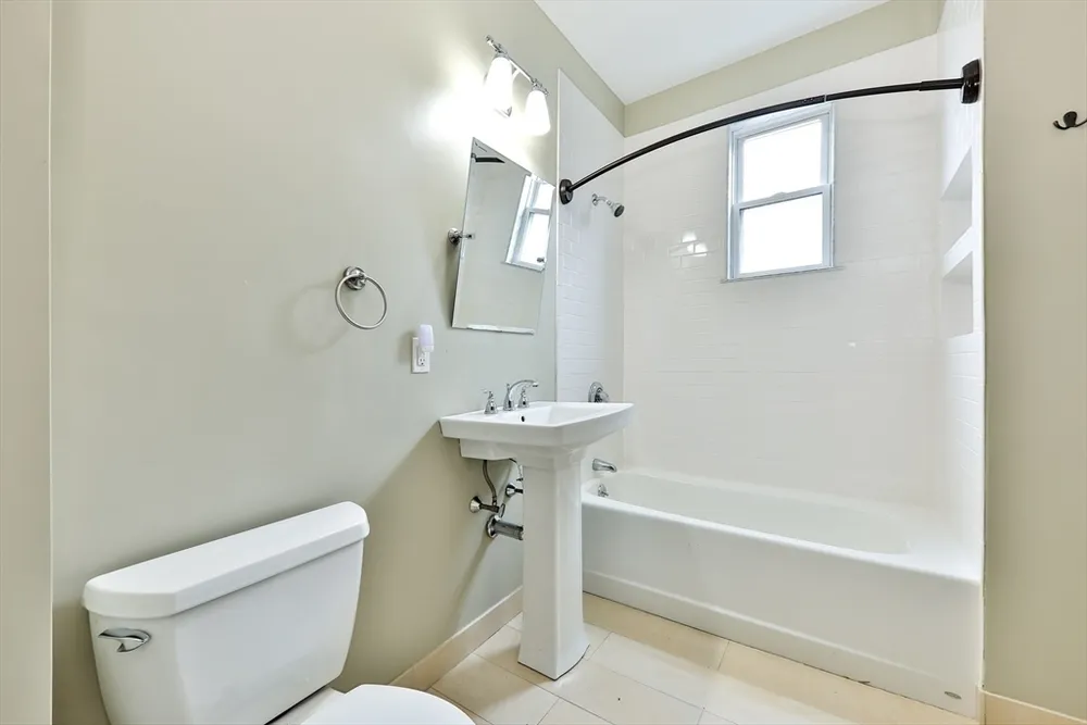 9 Bellflower St, Boston, MA 02125