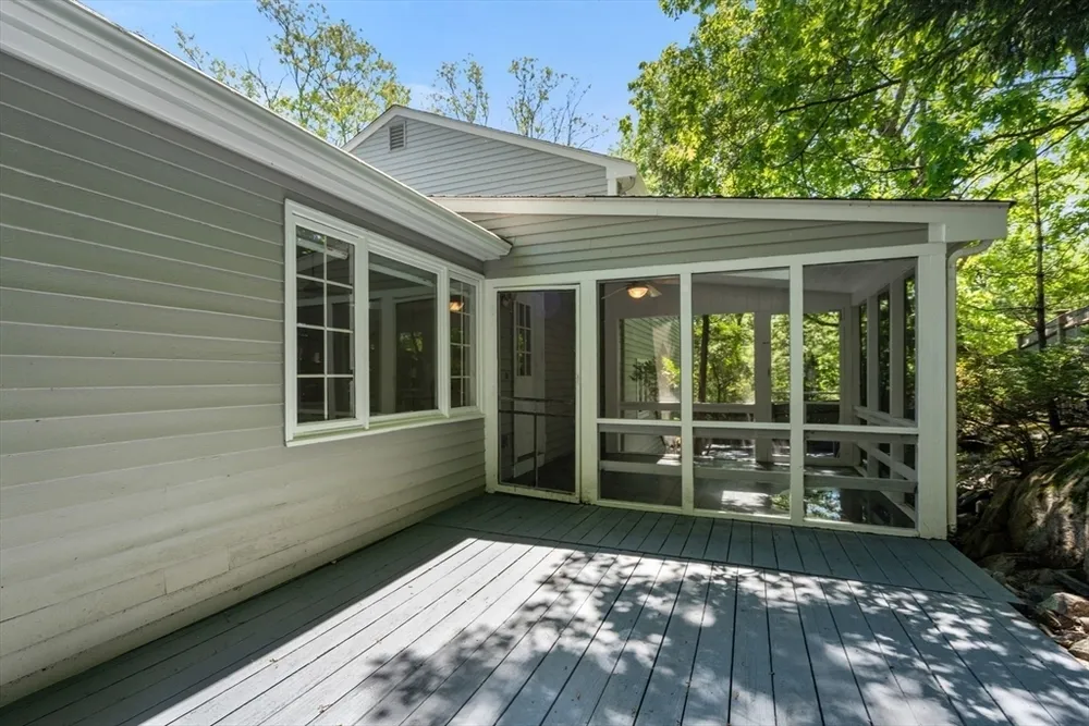 141 Westgate Rd, Wellesley Hills, MA 02481