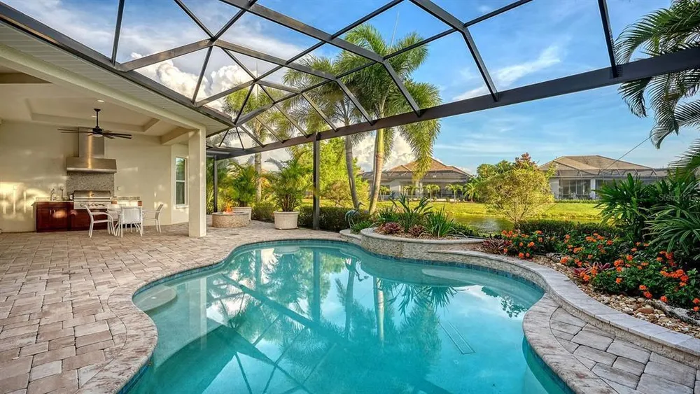 16524 Kendleshire Terrace, Lakewood Ranch, FL 34202