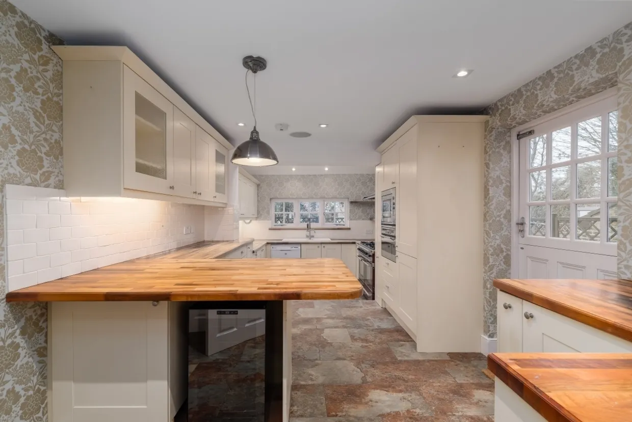 Dinsdale Road London SE3 photo 5