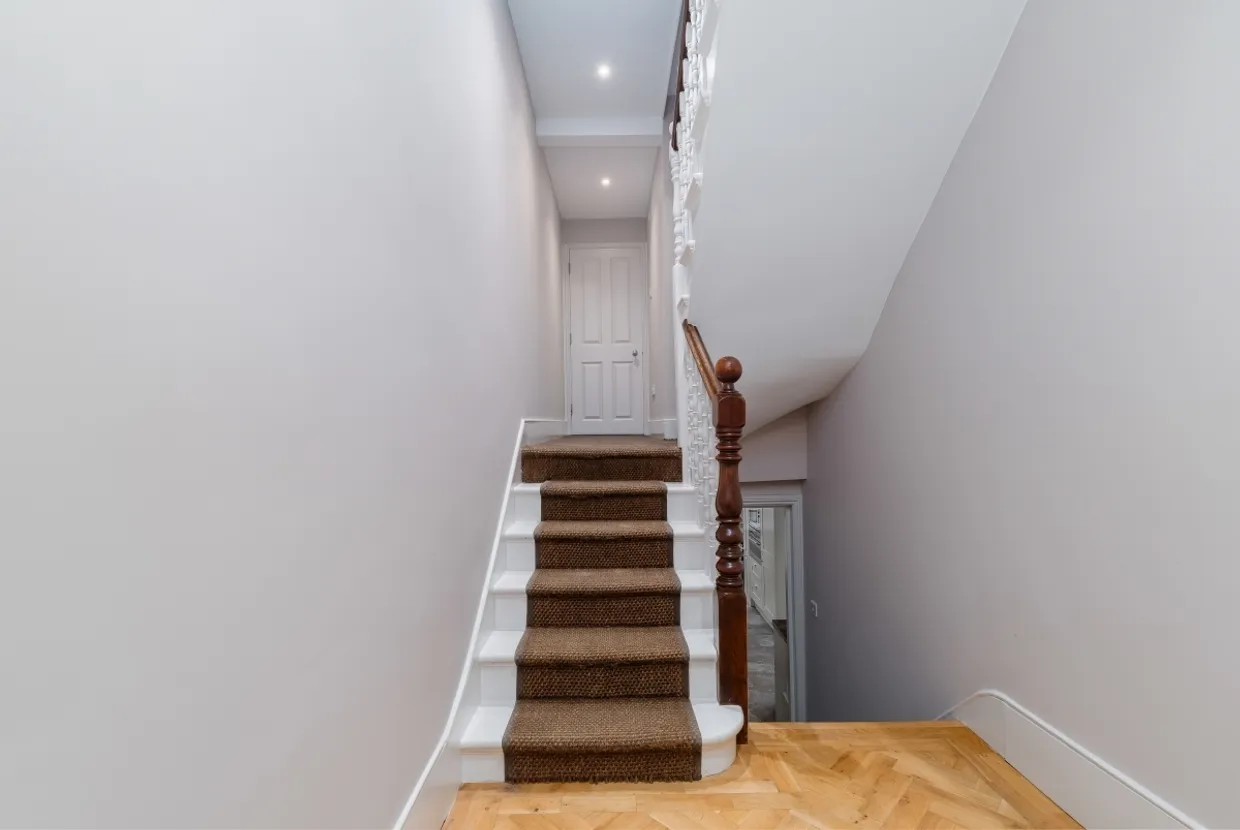 Dinsdale Road London SE3 photo 8