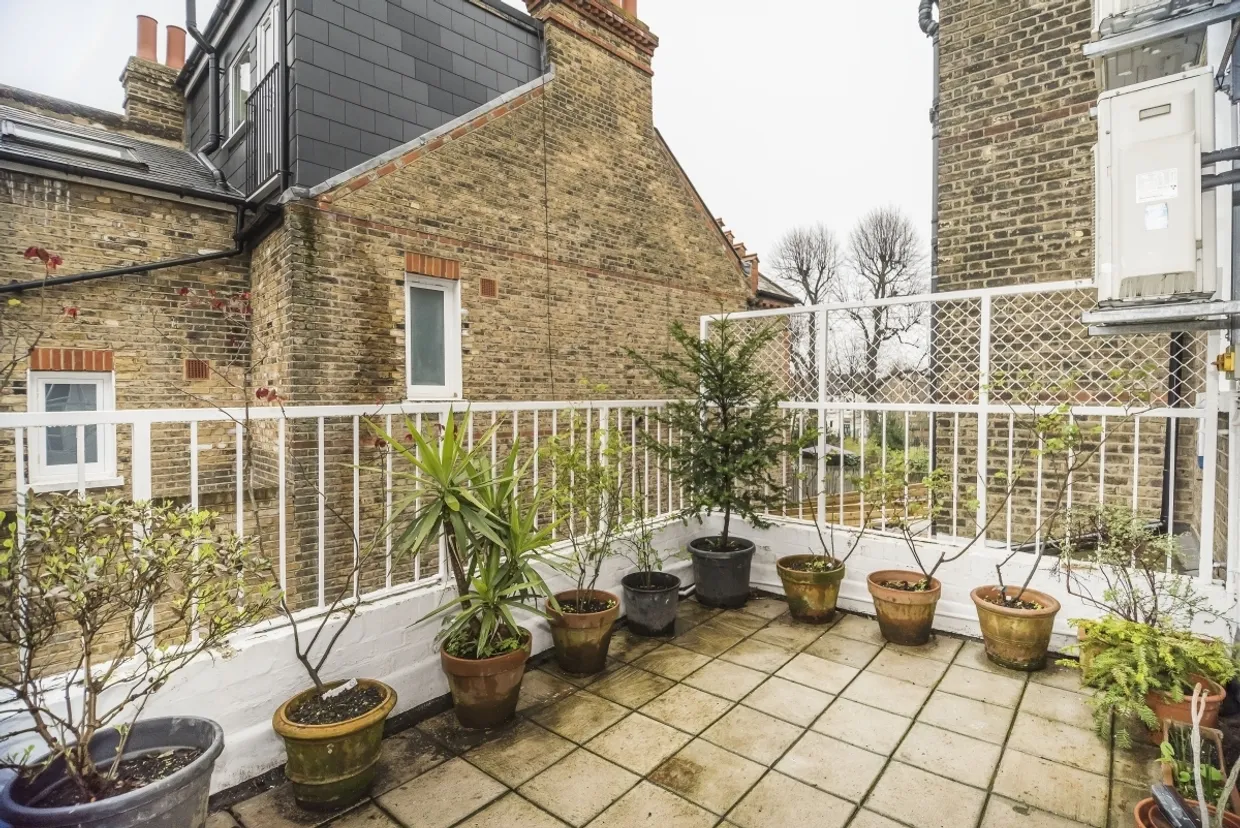 Clapham Common North Side, SW4 photo 10