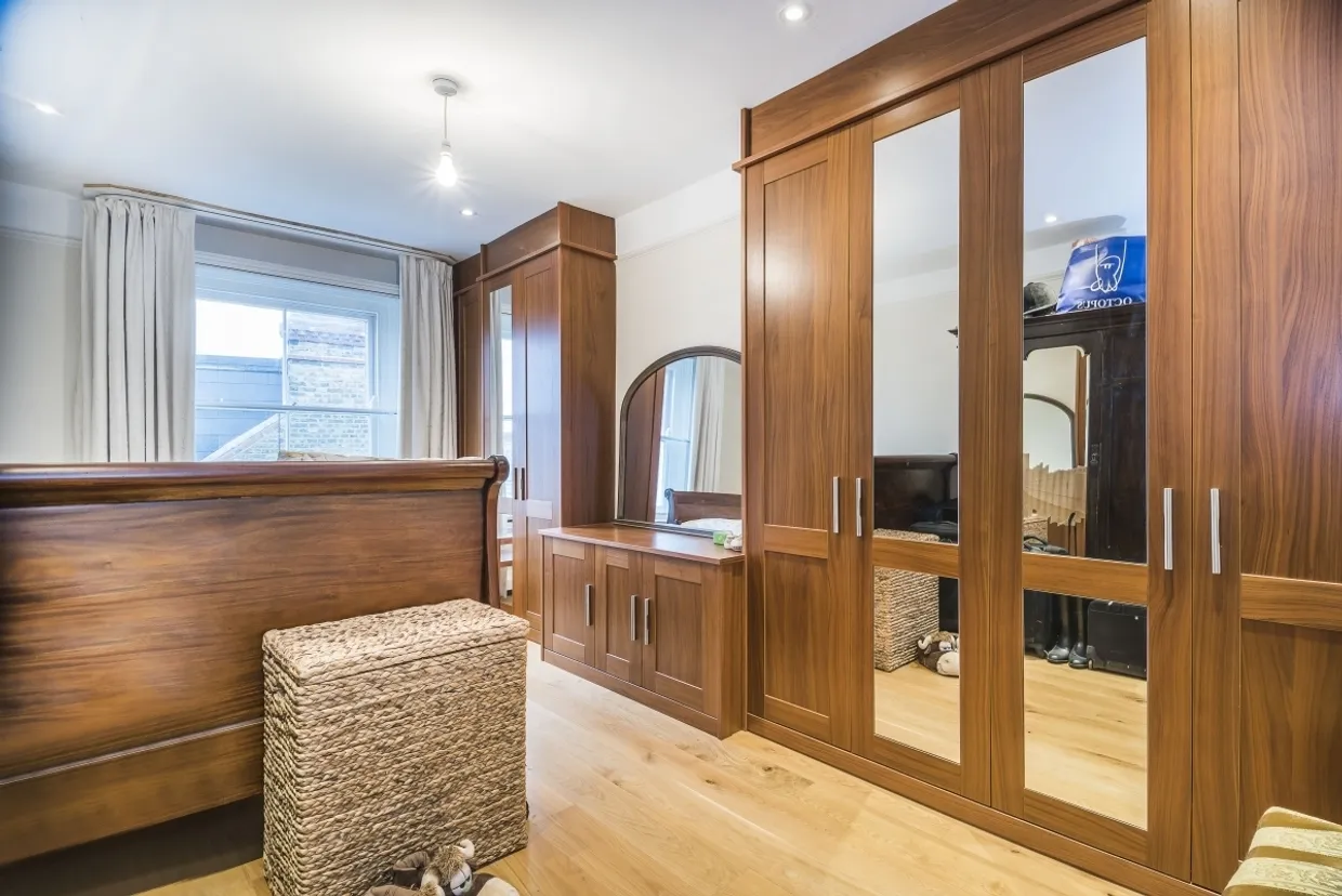 Clapham Common North Side, SW4 photo 15