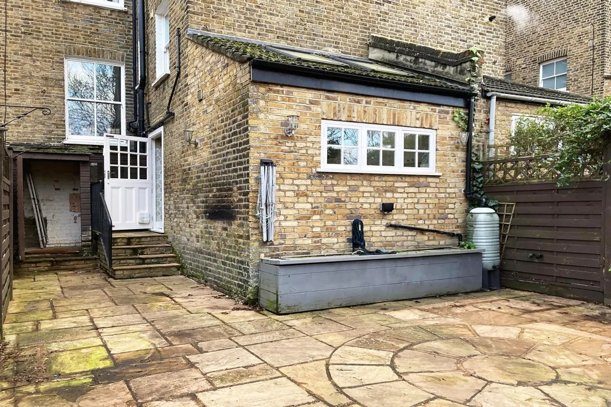 Dinsdale Road London SE3 photo 18