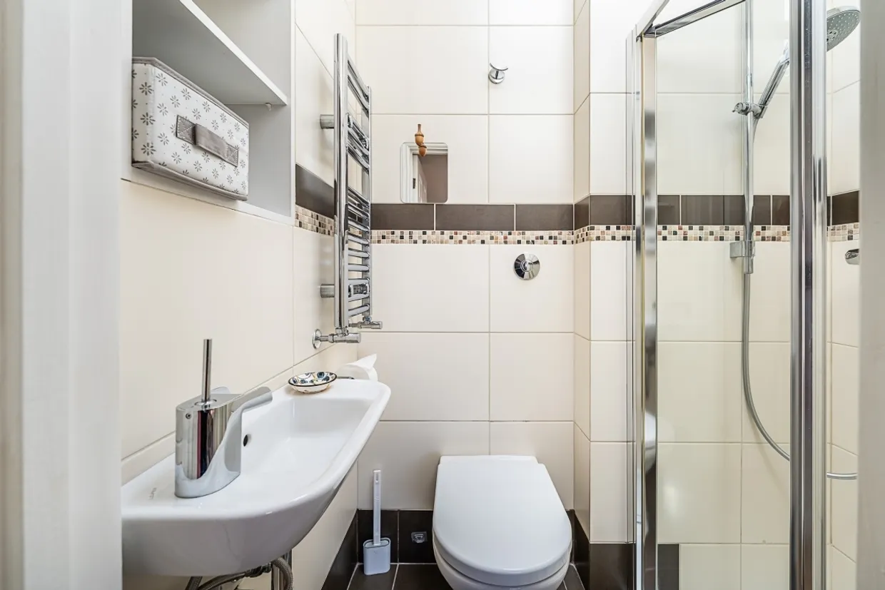 Clapham Common North Side, SW4 photo 18