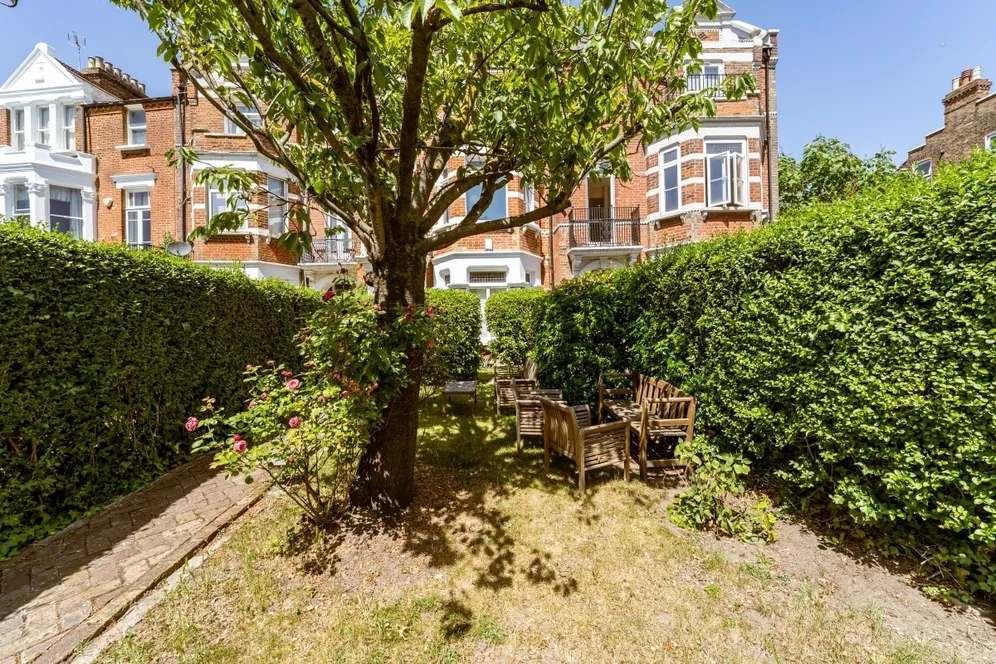 Clapham Common North Side, SW4 photo 19