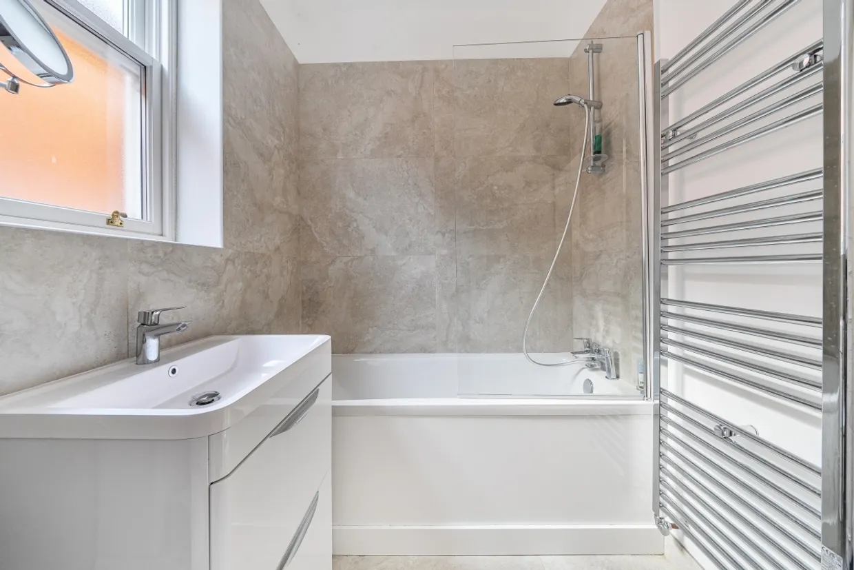 Teignmouth Road London NW2 photo 5