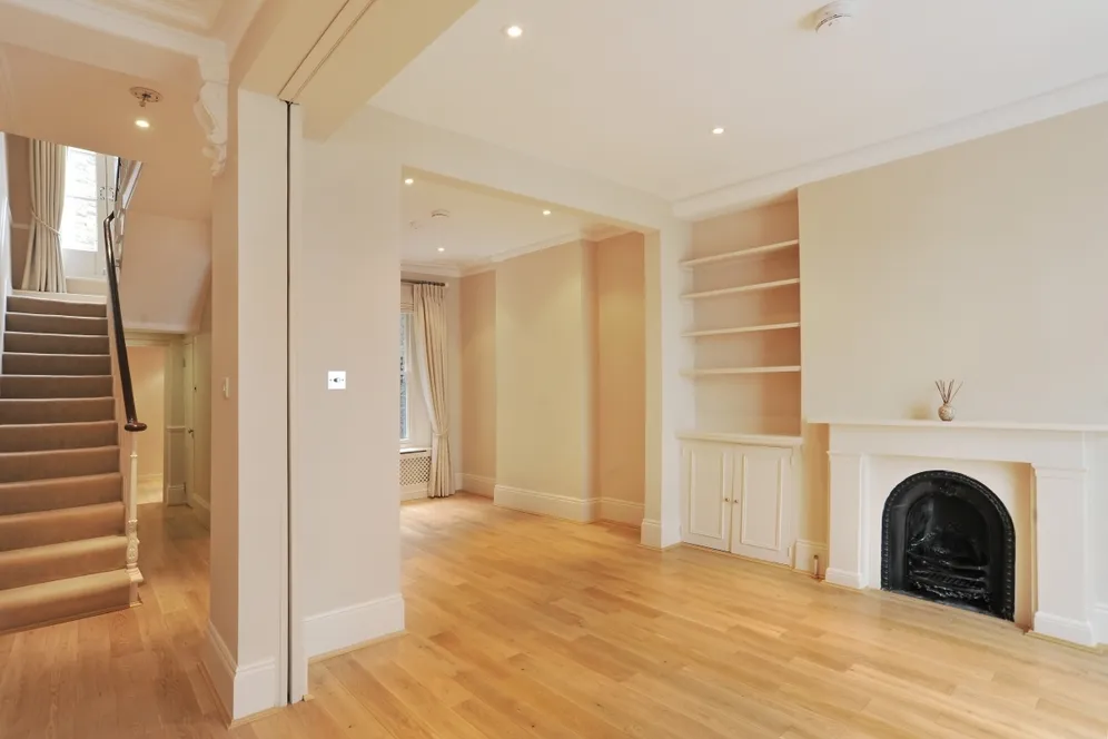 Westmoreland Terrace, SW1V photo 4
