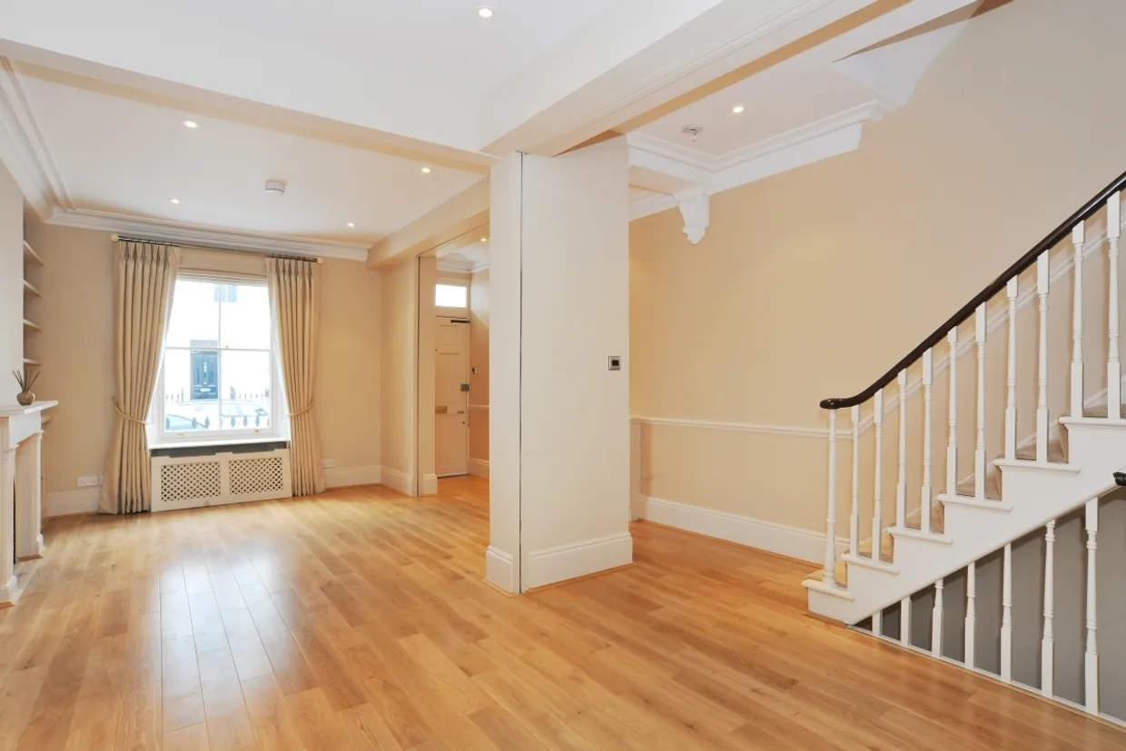 Westmoreland Terrace, SW1V photo 5