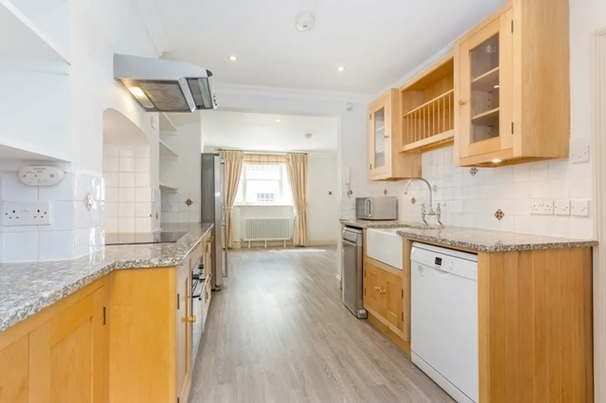 Westmoreland Terrace, SW1V photo 7