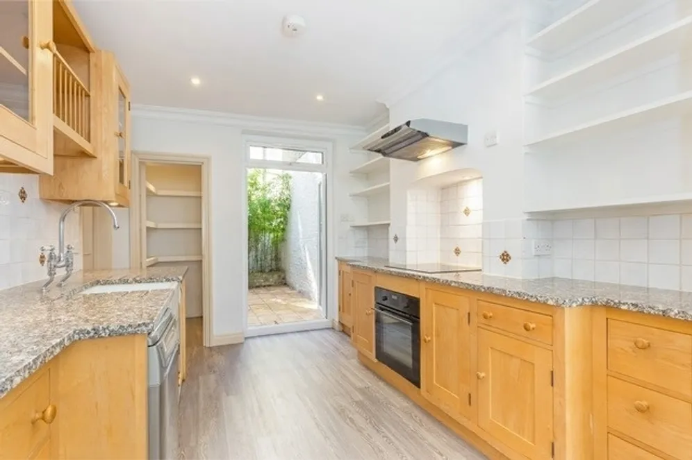 Westmoreland Terrace, SW1V photo 8
