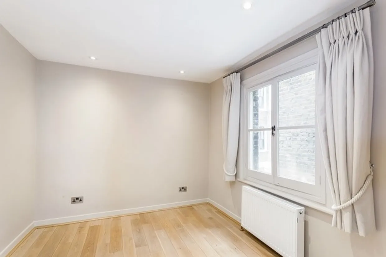 Westmoreland Terrace, SW1V photo 15