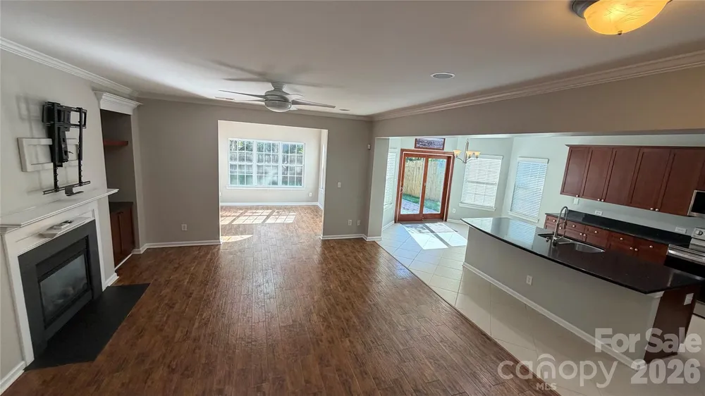 11234 Huntington Meadow Ln, Charlotte, NC 28273