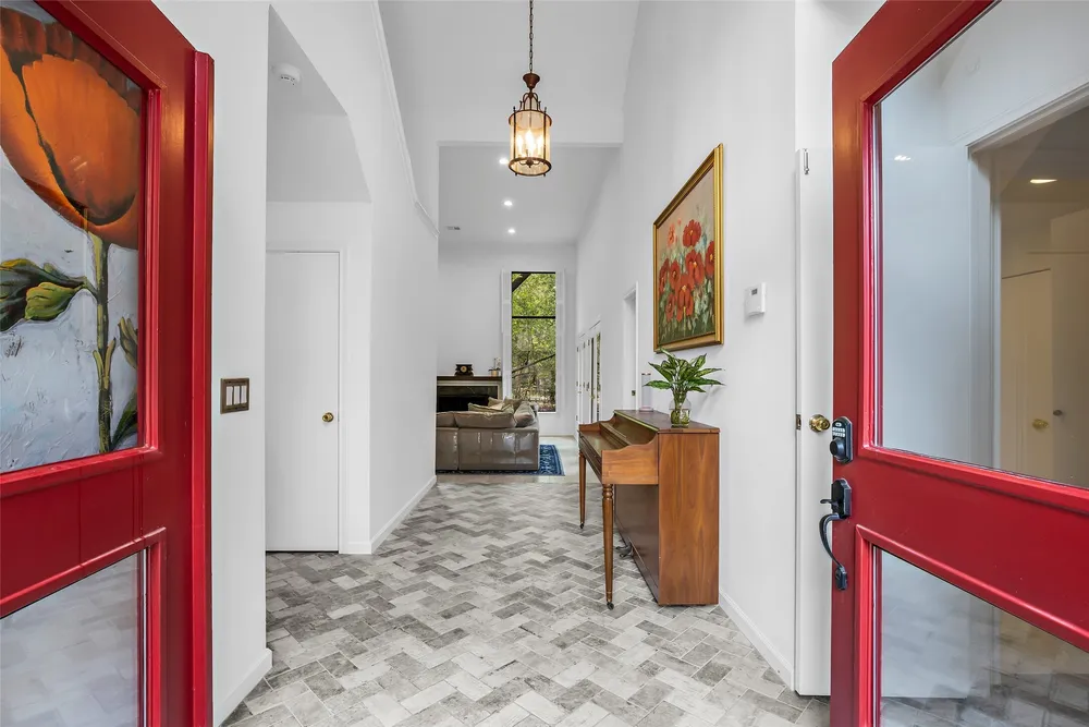 208 Sugarberry Circle, Houston, TX 77024