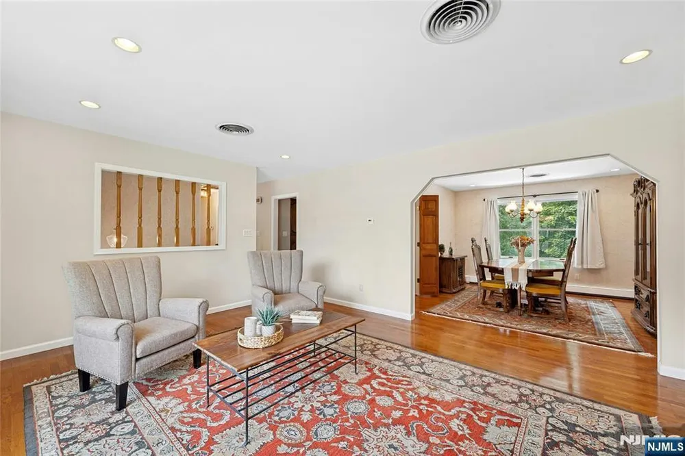 157 Harriot Ave, Harrington Park, NJ 07640