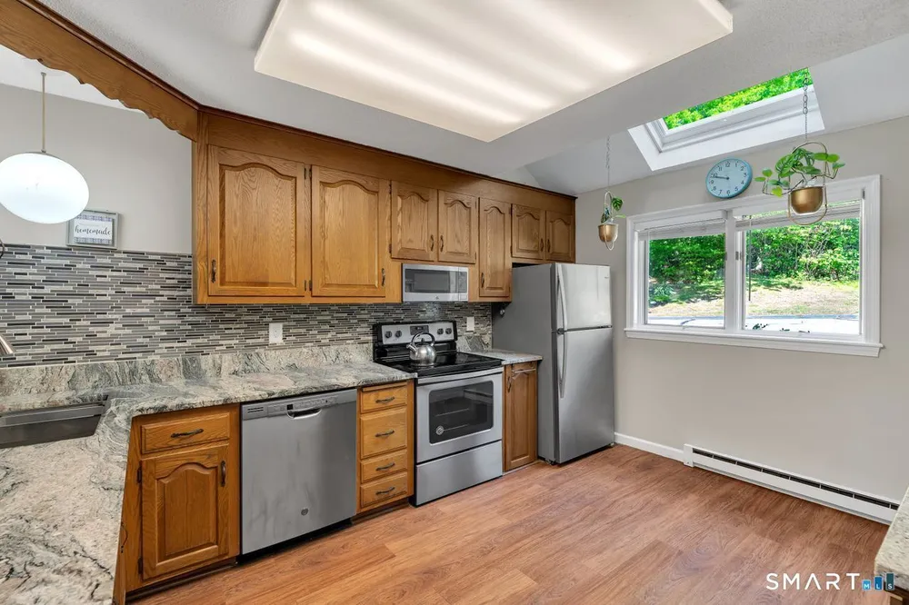97 WEST MAIN STREET, East Lyme, CT 06357