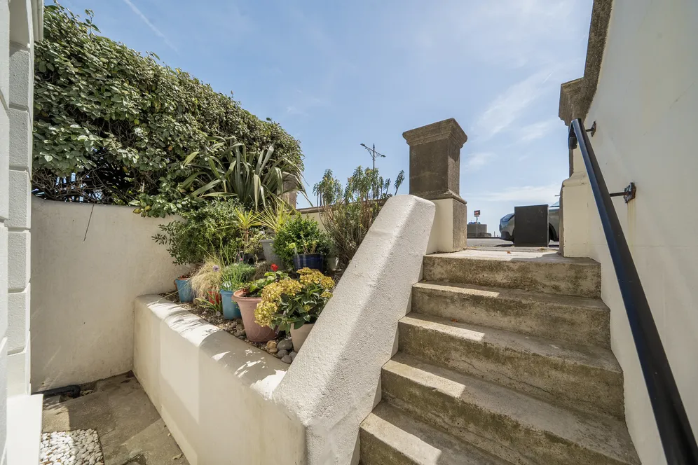 Kingsway, Hove, BN3 photo 4