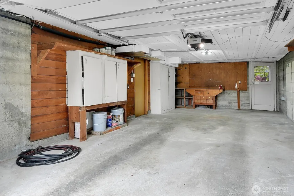 6738 36th Ave SW, Seattle, WA 98126