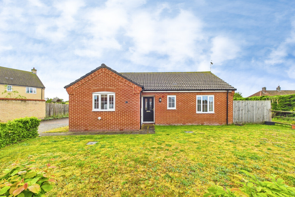 Blacksmiths Gardens, Thurlton Image 4