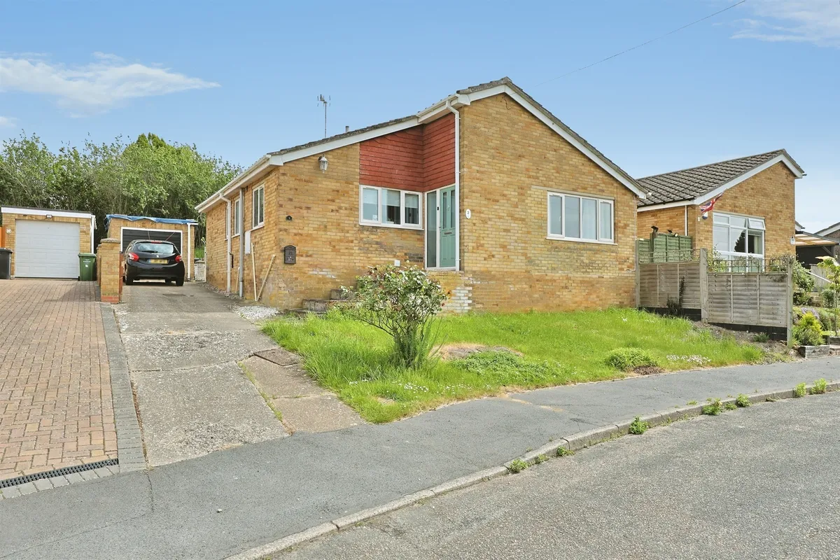 Walnut Walk, Marham, King's Lynn