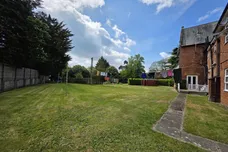 Lymington Road, BROCKENHURST