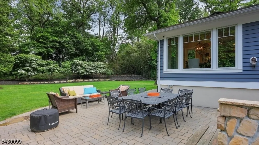 244 Pembrook Rd, Mountainside, NJ 07092